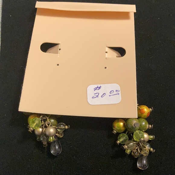 OTreska pierced earrings - Picture 2 of 2